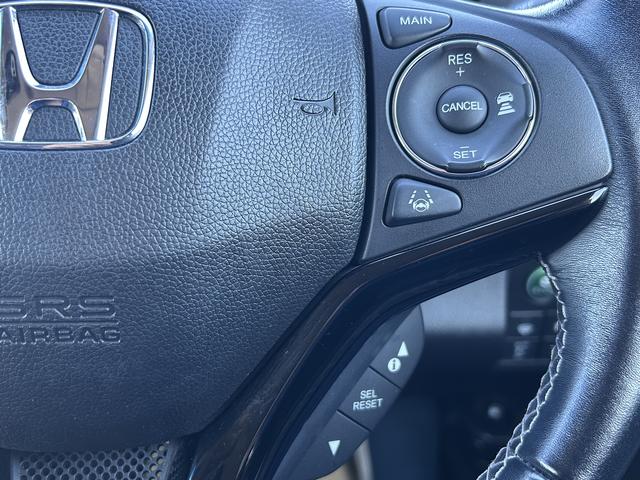 ヴェゼル ハイブリッド　Ｚ　ホンダセンシング　純正ナビ　衝突被害軽減ブレーキ　ＬＥＤヘッドランプ　アダプティブクルーズコントロール　コーナーセンサー　シートヒーター　プッシュスタート　純正ナビゲーション＆バックカメラ　ＥＴＣ　社外ドライブレコーダー（22枚目）