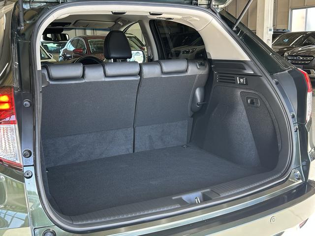 ヴェゼル ハイブリッド　Ｚ　ホンダセンシング　純正ナビ　衝突被害軽減ブレーキ　ＬＥＤヘッドランプ　アダプティブクルーズコントロール　コーナーセンサー　シートヒーター　プッシュスタート　純正ナビゲーション＆バックカメラ　ＥＴＣ　社外ドライブレコーダー（28枚目）