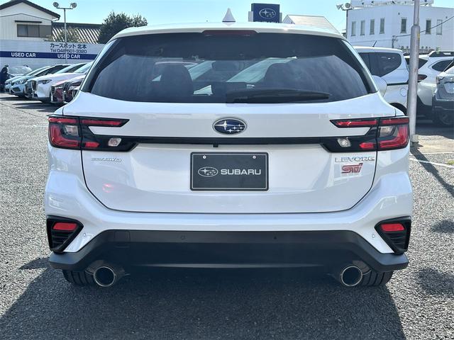 レヴォーグ ＳＴＩスポーツＥＸ　元レンタカー　大型モニター　本革電動シート　電子制御サスペンション　１１．６インチモニター　液晶メーター　ドライバーモニタリングシステム　ハーマンカードン　ハンズフリーオープンリヤゲート　全周囲カメラ　ＥＴＣ　ドラレコ（5枚目）