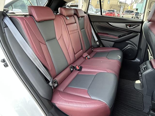 レヴォーグ ＳＴＩスポーツＥＸ　元レンタカー　大型モニター　本革電動シート　電子制御サスペンション　１１．６インチモニター　液晶メーター　ドライバーモニタリングシステム　ハーマンカードン　ハンズフリーオープンリヤゲート　全周囲カメラ　ＥＴＣ　ドラレコ（20枚目）