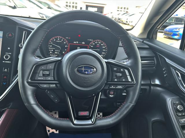 レヴォーグ ＳＴＩスポーツＥＸ　元レンタカー　大型モニター　本革電動シート　電子制御サスペンション　１１．６インチモニター　液晶メーター　ドライバーモニタリングシステム　ハーマンカードン　ハンズフリーオープンリヤゲート　全周囲カメラ　ＥＴＣ　ドラレコ（21枚目）