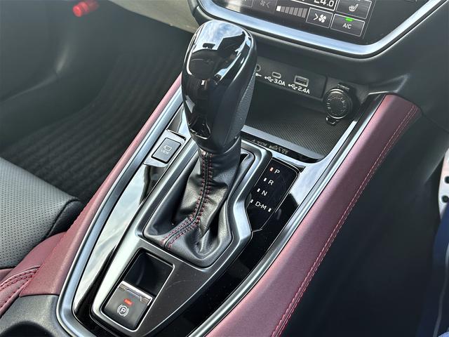 レヴォーグ ＳＴＩスポーツＥＸ　元レンタカー　大型モニター　本革電動シート　電子制御サスペンション　１１．６インチモニター　液晶メーター　ドライバーモニタリングシステム　ハーマンカードン　ハンズフリーオープンリヤゲート　全周囲カメラ　ＥＴＣ　ドラレコ（26枚目）