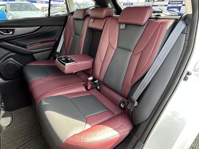 レヴォーグ ＳＴＩスポーツＥＸ　元レンタカー　大型モニター　本革電動シート　電子制御サスペンション　１１．６インチモニター　液晶メーター　ドライバーモニタリングシステム　ハーマンカードン　ハンズフリーオープンリヤゲート　全周囲カメラ　ＥＴＣ　ドラレコ（34枚目）