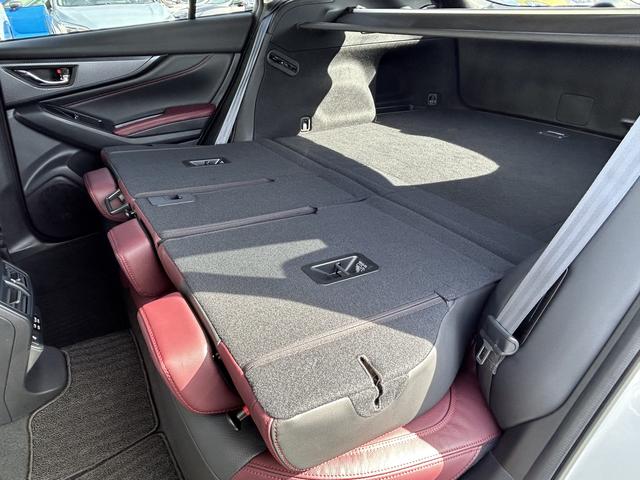 レヴォーグ ＳＴＩスポーツＥＸ　元レンタカー　大型モニター　本革電動シート　電子制御サスペンション　１１．６インチモニター　液晶メーター　ドライバーモニタリングシステム　ハーマンカードン　ハンズフリーオープンリヤゲート　全周囲カメラ　ＥＴＣ　ドラレコ（35枚目）