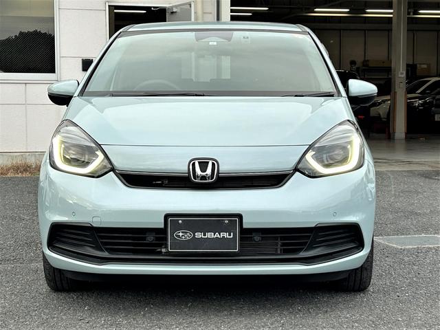 フィット ホーム　ホンダセンシング　メモリーナビ　禁煙車　衝突被害軽減ブレーキ　ＬＥＤヘッドランプ　オートハイビーム　プッシュエンジンスタート　サイド・カーテンエアバッグ　ギャザズメモリーナビ＆バックカメラ　前後ドライブレコーダー　ＥＴＣ２．０（4枚目）