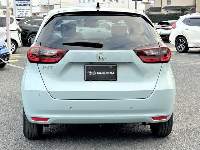 フィット ホーム　ホンダセンシング　メモリーナビ　禁煙車　衝突被害軽減ブレーキ　ＬＥＤヘッドランプ　オートハイビーム　プッシュエンジンスタート　サイド・カーテンエアバッグ　ギャザズメモリーナビ＆バックカメラ　前後ドライブレコーダー　ＥＴＣ２．０（5枚目）