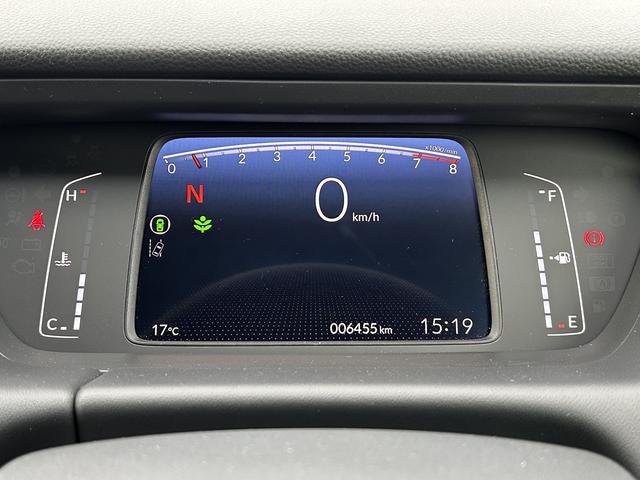 フィット ホーム　ホンダセンシング　メモリーナビ　禁煙車　衝突被害軽減ブレーキ　ＬＥＤヘッドランプ　オートハイビーム　プッシュエンジンスタート　サイド・カーテンエアバッグ　ギャザズメモリーナビ＆バックカメラ　前後ドライブレコーダー　ＥＴＣ２．０（9枚目）