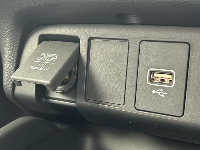 フィット ホーム　ホンダセンシング　メモリーナビ　禁煙車　衝突被害軽減ブレーキ　ＬＥＤヘッドランプ　オートハイビーム　プッシュエンジンスタート　サイド・カーテンエアバッグ　ギャザズメモリーナビ＆バックカメラ　前後ドライブレコーダー　ＥＴＣ２．０（15枚目）