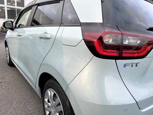 フィット ホーム　ホンダセンシング　メモリーナビ　禁煙車　衝突被害軽減ブレーキ　ＬＥＤヘッドランプ　オートハイビーム　プッシュエンジンスタート　サイド・カーテンエアバッグ　ギャザズメモリーナビ＆バックカメラ　前後ドライブレコーダー　ＥＴＣ２．０（28枚目）