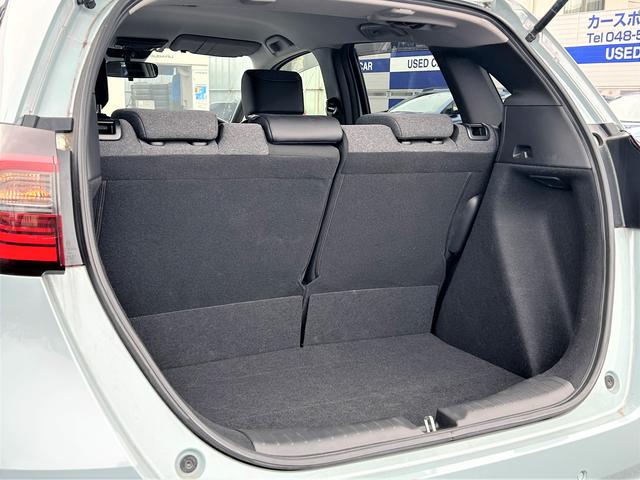 フィット ホーム　ホンダセンシング　メモリーナビ　禁煙車　衝突被害軽減ブレーキ　ＬＥＤヘッドランプ　オートハイビーム　プッシュエンジンスタート　サイド・カーテンエアバッグ　ギャザズメモリーナビ＆バックカメラ　前後ドライブレコーダー　ＥＴＣ２．０（30枚目）
