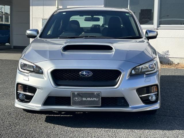 ＷＲＸ Ｓ４ ２．０ＧＴ－Ｓアイサイト　前席パワーシート　１８インチアルミ　ビルシュタインサスペンション　半革シート　アイサイトバージョン３　リヤリップスポイラー　トランクスルー　ＬＥＤヘッドランプ　カロッツェリアＨＤＤナビ＆バックカメラ　ＥＴＣ２．０（4枚目）