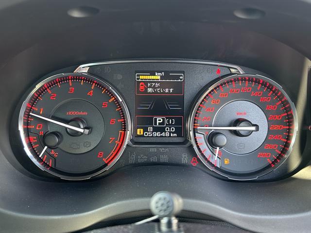 ＷＲＸ Ｓ４ ２．０ＧＴ－Ｓアイサイト　前席パワーシート　１８インチアルミ　ビルシュタインサスペンション　半革シート　アイサイトバージョン３　リヤリップスポイラー　トランクスルー　ＬＥＤヘッドランプ　カロッツェリアＨＤＤナビ＆バックカメラ　ＥＴＣ２．０（8枚目）