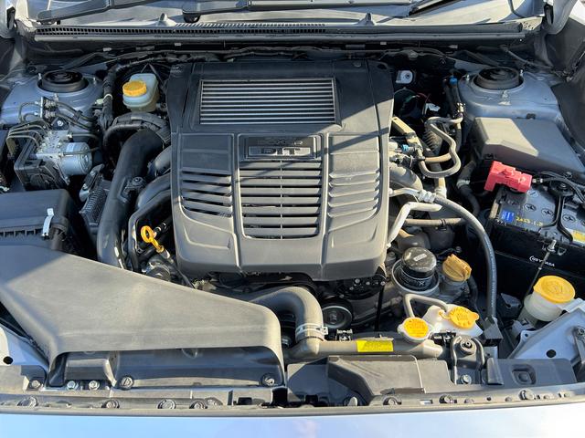 ＷＲＸ Ｓ４ ２．０ＧＴ－Ｓアイサイト　前席パワーシート　１８インチアルミ　ビルシュタインサスペンション　半革シート　アイサイトバージョン３　リヤリップスポイラー　トランクスルー　ＬＥＤヘッドランプ　カロッツェリアＨＤＤナビ＆バックカメラ　ＥＴＣ２．０（12枚目）