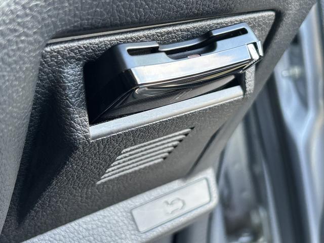 ＷＲＸ Ｓ４ ２．０ＧＴ－Ｓアイサイト　前席パワーシート　１８インチアルミ　ビルシュタインサスペンション　半革シート　アイサイトバージョン３　リヤリップスポイラー　トランクスルー　ＬＥＤヘッドランプ　カロッツェリアＨＤＤナビ＆バックカメラ　ＥＴＣ２．０（13枚目）