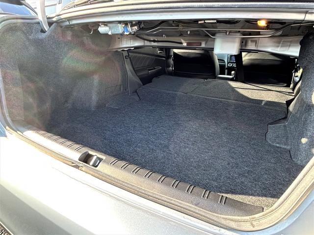 ＷＲＸ Ｓ４ ２．０ＧＴ－Ｓアイサイト　前席パワーシート　１８インチアルミ　ビルシュタインサスペンション　半革シート　アイサイトバージョン３　リヤリップスポイラー　トランクスルー　ＬＥＤヘッドランプ　カロッツェリアＨＤＤナビ＆バックカメラ　ＥＴＣ２．０（26枚目）