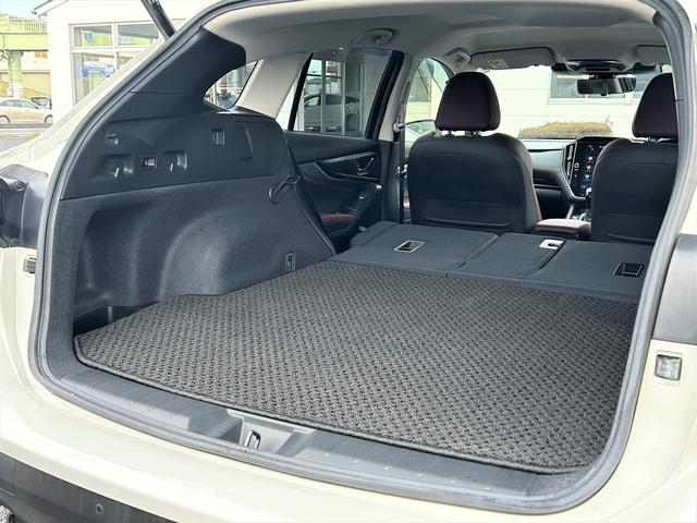 レヴォーグ STI Sport EX 11.6インチナビ FSRカメラ 本革シート 液晶メーター スマートキー ドライバーモニタリングシステム パワーリヤゲート オートハイビーム 後側方レーダー 電子制御サスペンション 大画面ナビ ETC2.0 前後ドライブレコーダー(33枚目)