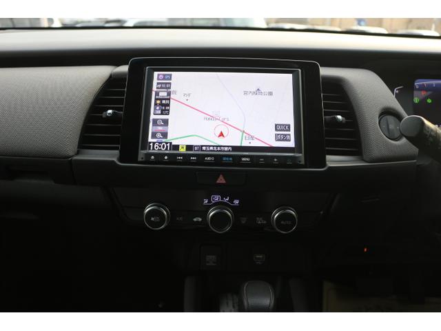 フィット クロスター　ナビ　ＥＴＣ２．０　Ｒカメラ　ホンダセンシング　ドラレコ前後　Ｒソナー　ＬＥＤヘッドライト　スマートキー　プッシュスタート　追従クルコン　アイドリングストップ　ルーフレール　専用アルミホイール（13枚目）