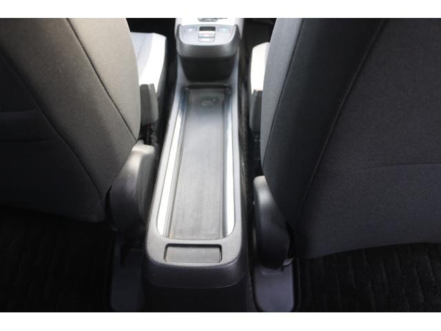 フィット クロスター　ナビ　ＥＴＣ２．０　Ｒカメラ　ホンダセンシング　ドラレコ前後　Ｒソナー　ＬＥＤヘッドライト　スマートキー　プッシュスタート　追従クルコン　アイドリングストップ　ルーフレール　専用アルミホイール（26枚目）