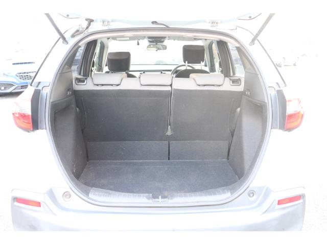 フィット クロスター　ナビ　ＥＴＣ２．０　Ｒカメラ　ホンダセンシング　ドラレコ前後　Ｒソナー　ＬＥＤヘッドライト　スマートキー　プッシュスタート　追従クルコン　アイドリングストップ　ルーフレール　専用アルミホイール（35枚目）