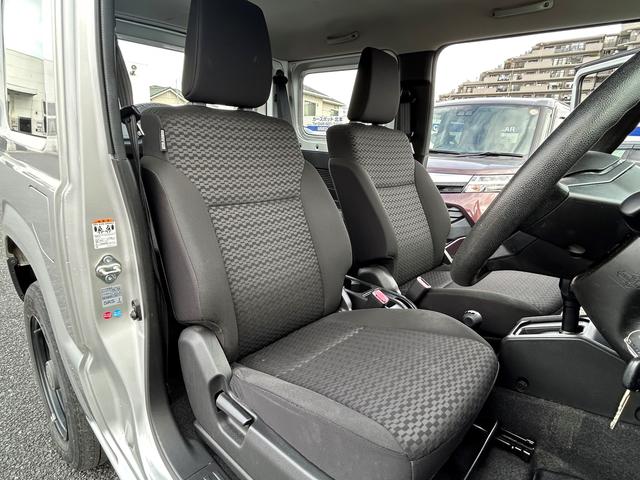 ジムニー ＸＧ　車検整備２年付き　カロッツェリアナビ　タイヤ新品渡し　ヒルディセントコントロール　リモコンキー　横滑り防止装置　ヒルホールドコントロール　１オーナー車　サイド・カーテンエアバッグ　カロッツェリアナビ　ブルートゥースオーディオ対応（11枚目）