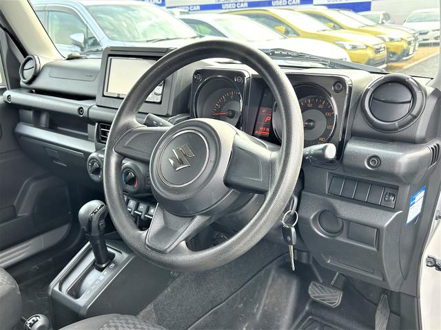 ジムニー ＸＧ　車検整備２年付き　カロッツェリアナビ　タイヤ新品渡し　ヒルディセントコントロール　リモコンキー　横滑り防止装置　ヒルホールドコントロール　１オーナー車　サイド・カーテンエアバッグ　カロッツェリアナビ　ブルートゥースオーディオ対応（12枚目）