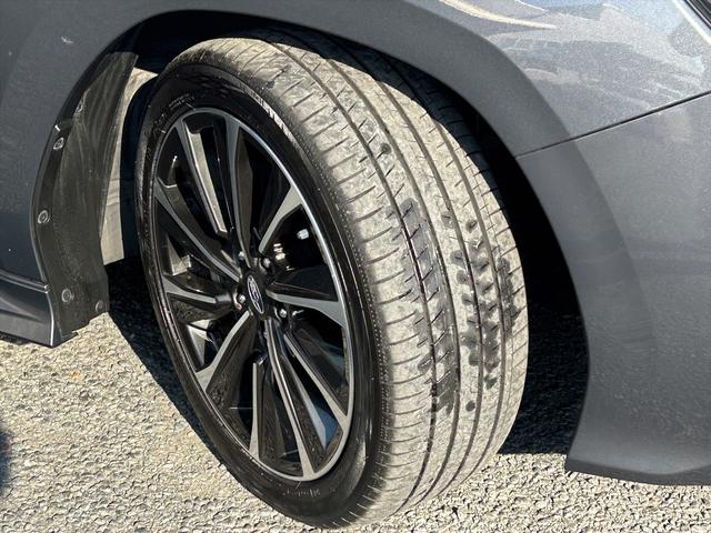 レヴォーグ STIスポーツEX 11.6インチモニターナビ 本革シート ドライバーモニタリング 液晶メーター スマートリヤビューミラー 電子制御サスペンション ステアリング連動ヘッドライト&オートハイビーム 後側方レーダー フロントコーナーセンサー(8枚目)