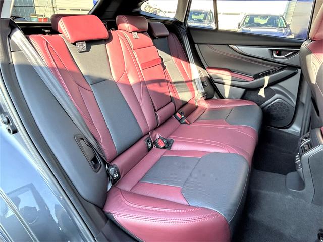 レヴォーグ STIスポーツEX 11.6インチモニターナビ 本革シート ドライバーモニタリング 液晶メーター スマートリヤビューミラー 電子制御サスペンション ステアリング連動ヘッドライト&オートハイビーム 後側方レーダー フロントコーナーセンサー(21枚目)