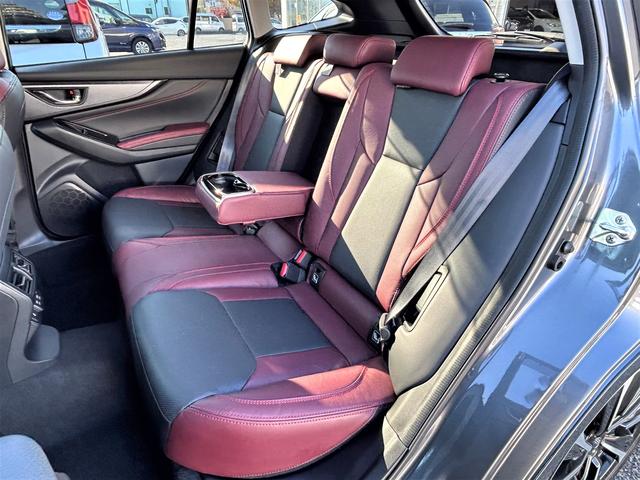 レヴォーグ STIスポーツEX 11.6インチモニターナビ 本革シート ドライバーモニタリング 液晶メーター スマートリヤビューミラー 電子制御サスペンション ステアリング連動ヘッドライト&オートハイビーム 後側方レーダー フロントコーナーセンサー(34枚目)