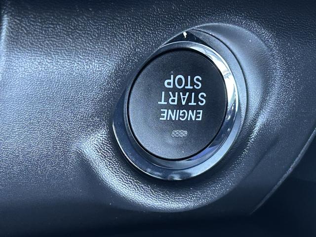 レガシィアウトバック リミテッド アイサイトX 前席パワーシート 車検整備2年付 ドライバーモニタリングシステム 前席電動 大型ナビモニター 液晶メーター ETC2.0 ドライブレコーダー 後側方レーダー ステアリング連動ヘッドライト&オートハイビーム ルーフレール(26枚目)