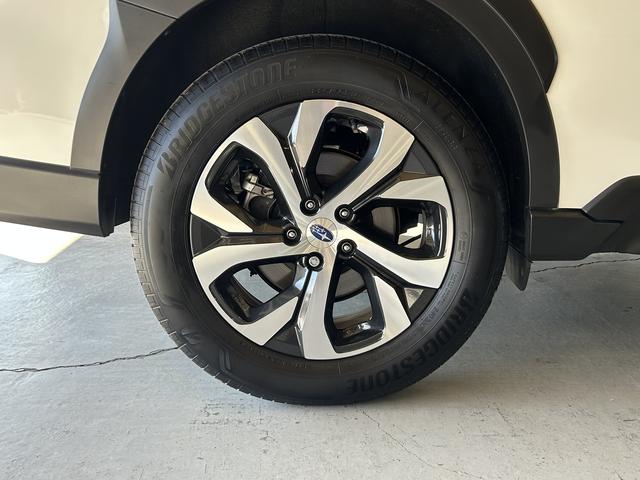 レガシィアウトバック リミテッド アイサイトX 前席パワーシート 車検整備2年付 ドライバーモニタリングシステム 前席電動 大型ナビモニター 液晶メーター ETC2.0 ドライブレコーダー 後側方レーダー ステアリング連動ヘッドライト&オートハイビーム ルーフレール(46枚目)