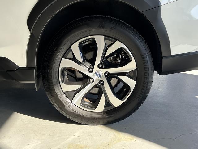 レガシィアウトバック リミテッド アイサイトX 前席パワーシート 車検整備2年付 ドライバーモニタリングシステム 前席電動 大型ナビモニター 液晶メーター ETC2.0 ドライブレコーダー 後側方レーダー ステアリング連動ヘッドライト&オートハイビーム ルーフレール(48枚目)