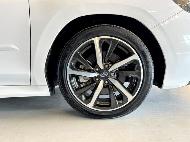 レヴォーグ 1.8GTーH EX アイサイトX サンルーフ 大型モニター 11.6インチナビ フロントパワーシート 液晶メーター サンルーフ スマートリヤビューミラー ハーマンカードンサウンドシステム 電動リヤゲート 誤後退ブレーキサポート 前後ドラレコ ETC2.0(7枚目)