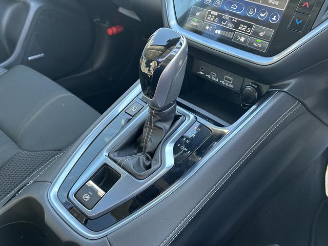 レヴォーグ 1.8GTーH EX アイサイトX サンルーフ 大型モニター 11.6インチナビ フロントパワーシート 液晶メーター サンルーフ スマートリヤビューミラー ハーマンカードンサウンドシステム 電動リヤゲート 誤後退ブレーキサポート 前後ドラレコ ETC2.0(42枚目)