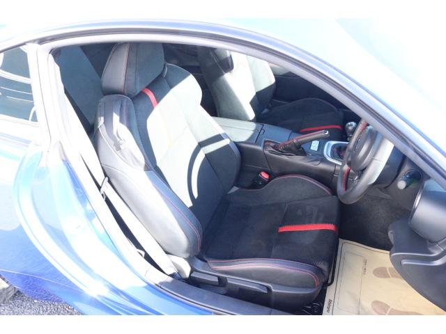 BRZ S 6速マニュアル 禁煙車 プッシュスタート LEDヘッドライト クルーズコントロール スマートキー シートヒーター(6枚目)