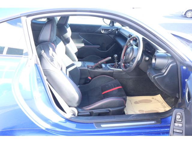 BRZ S 6速マニュアル 禁煙車 プッシュスタート LEDヘッドライト クルーズコントロール スマートキー シートヒーター(23枚目)