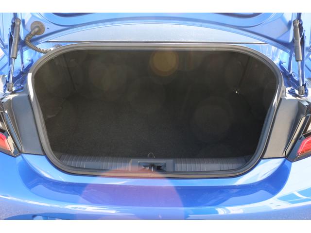 BRZ S 6速マニュアル 禁煙車 プッシュスタート LEDヘッドライト クルーズコントロール スマートキー シートヒーター(27枚目)