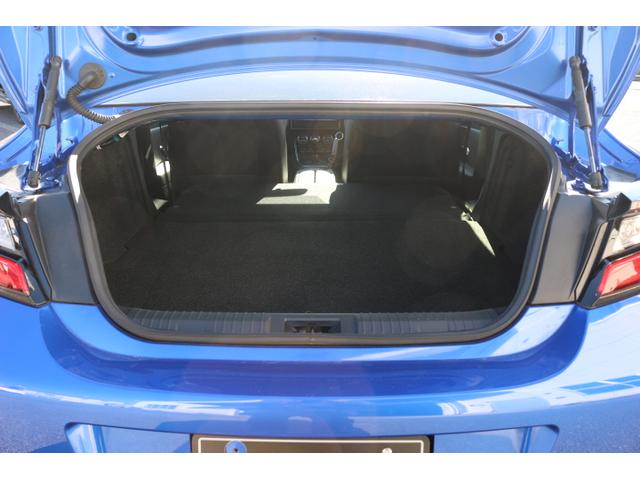 BRZ S 6速マニュアル 禁煙車 プッシュスタート LEDヘッドライト クルーズコントロール スマートキー シートヒーター(29枚目)