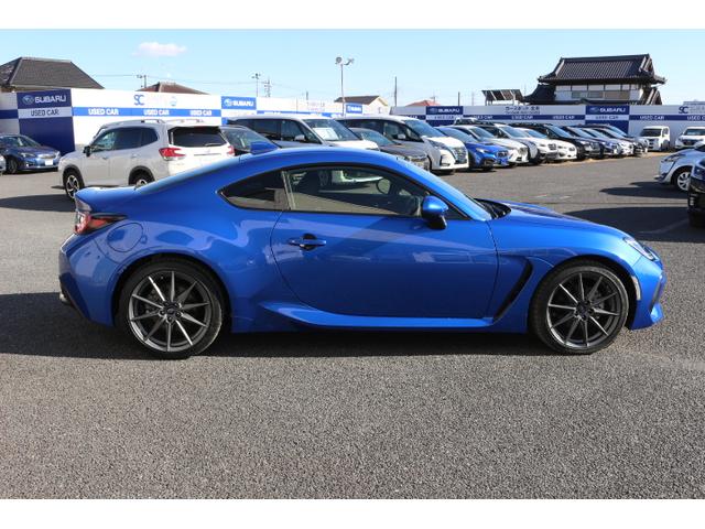 BRZ S 6速マニュアル 禁煙車 プッシュスタート LEDヘッドライト クルーズコントロール スマートキー シートヒーター(31枚目)