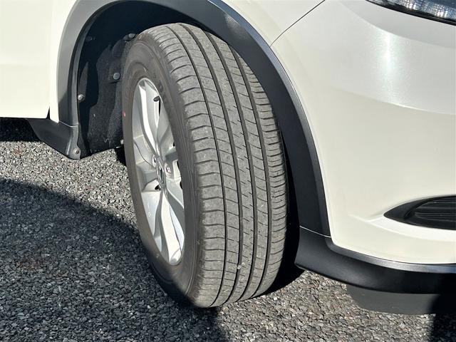 ヴェゼル ハイブリッドXホンダセンシング ギャザズナビ 車検整備2年付 ホンダセンシング アダプティブクルコン 左右独立温調エアコン マルチインフォメーションディスプレイ LEDヘッドランプ ギャザズナビゲーション&バックカメラ ETC 前後ドライブレコーダー(8枚目)