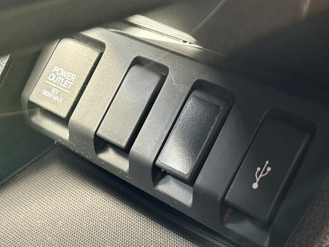 ヴェゼル ハイブリッドXホンダセンシング ギャザズナビ 車検整備2年付 ホンダセンシング アダプティブクルコン 左右独立温調エアコン マルチインフォメーションディスプレイ LEDヘッドランプ ギャザズナビゲーション&バックカメラ ETC 前後ドライブレコーダー(12枚目)