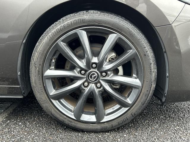 ＭＡＺＤＡ３ファストバック １５Ｓツーリング　純正ナビ　衝突被害軽減ブレーキ　純正８インチナビ　ドライバーモニタリングシステム　衝突被害軽減ブレーキ　追従クルコン　全周囲カメラ　オートハイビーム　マルチインフォメーションディスプレィ　障害物センサー　ドラレコ　ＥＴＣ（7枚目）