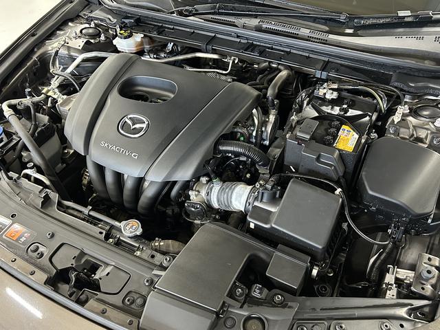 ＭＡＺＤＡ３ファストバック １５Ｓツーリング　純正ナビ　衝突被害軽減ブレーキ　純正８インチナビ　ドライバーモニタリングシステム　衝突被害軽減ブレーキ　追従クルコン　全周囲カメラ　オートハイビーム　マルチインフォメーションディスプレィ　障害物センサー　ドラレコ　ＥＴＣ（14枚目）
