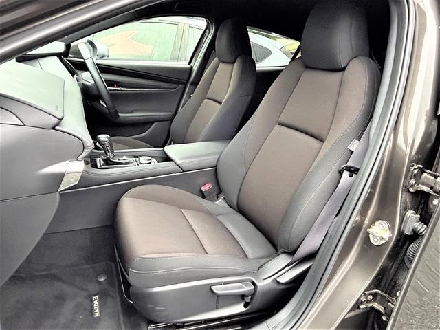 ＭＡＺＤＡ３ファストバック １５Ｓツーリング　純正ナビ　衝突被害軽減ブレーキ　純正８インチナビ　ドライバーモニタリングシステム　衝突被害軽減ブレーキ　追従クルコン　全周囲カメラ　オートハイビーム　マルチインフォメーションディスプレィ　障害物センサー　ドラレコ　ＥＴＣ（34枚目）