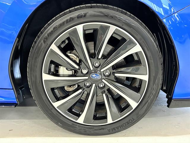 レヴォーグ ＳＴＩスポーツ　ＥＸ　ＳＴＩエアロ　電子制御サスペンション　アイサイトＸ搭載　１１．６インチ大型モニター　ドライバーモニタリングシステム　専用本革シート　パワーリヤゲート　ステアリング連動ヘッドライト　フロント・サイド・バックカメラ　ＥＴＣ２．０（7枚目）