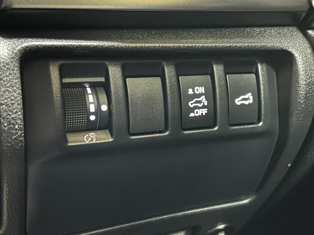 レヴォーグ ＳＴＩスポーツ　ＥＸ　ＳＴＩエアロ　電子制御サスペンション　アイサイトＸ搭載　１１．６インチ大型モニター　ドライバーモニタリングシステム　専用本革シート　パワーリヤゲート　ステアリング連動ヘッドライト　フロント・サイド・バックカメラ　ＥＴＣ２．０（28枚目）