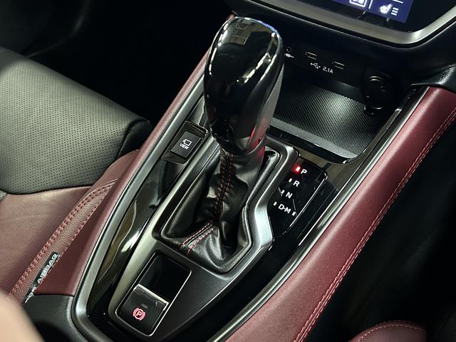 レヴォーグ ＳＴＩスポーツ　ＥＸ　ＳＴＩエアロ　電子制御サスペンション　アイサイトＸ搭載　１１．６インチ大型モニター　ドライバーモニタリングシステム　専用本革シート　パワーリヤゲート　ステアリング連動ヘッドライト　フロント・サイド・バックカメラ　ＥＴＣ２．０（34枚目）