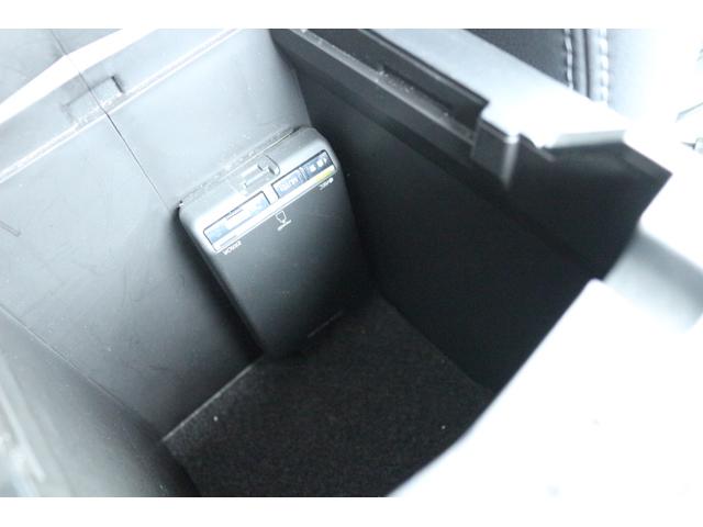 フォレスター プレミアム　ナビ　ＦＳＲカメラ　ＥＴＣ２．０　セーフティ＋　ドラレコ前後　前席パワーシート　シートヒータ　ステアリングヒータ　Ｒソナー　ＬＥＤヘッドライト　スマートリヤビューミラー　スマートキー　プッシュスタート　ブラインドスポット　ＡＶＨ　ＳＲＨ　Ｘモード（34枚目）