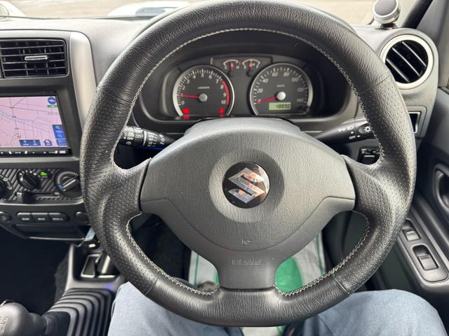 ジムニー ＸＣ　禁煙車　８型　５ＭＴ　ナビ　前後ドラレコ　社外１６インチ　ヘッドライトＬＥＤバルブ変更済（6枚目）