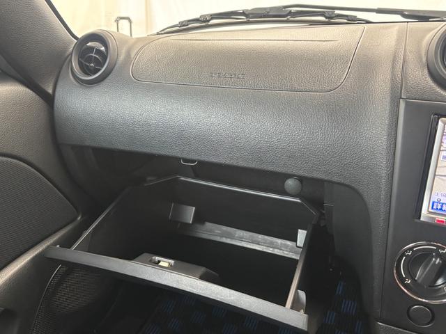 コペン アクティブトップ 4AT HDDナビ 地デジ HIDヘッドライト 15インチWORKアルミ 2023年タイヤ(19枚目)