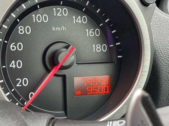 フェアレディZ バージョンT 7AT カーウイングスナビ 2022年地図更新 バックカメラ ETC スマートキー×2 HID BOSEサウンド 純正AW18インチ ヨコハマタイヤ2019年 2015年〜2023年整備記録簿有(9枚目)